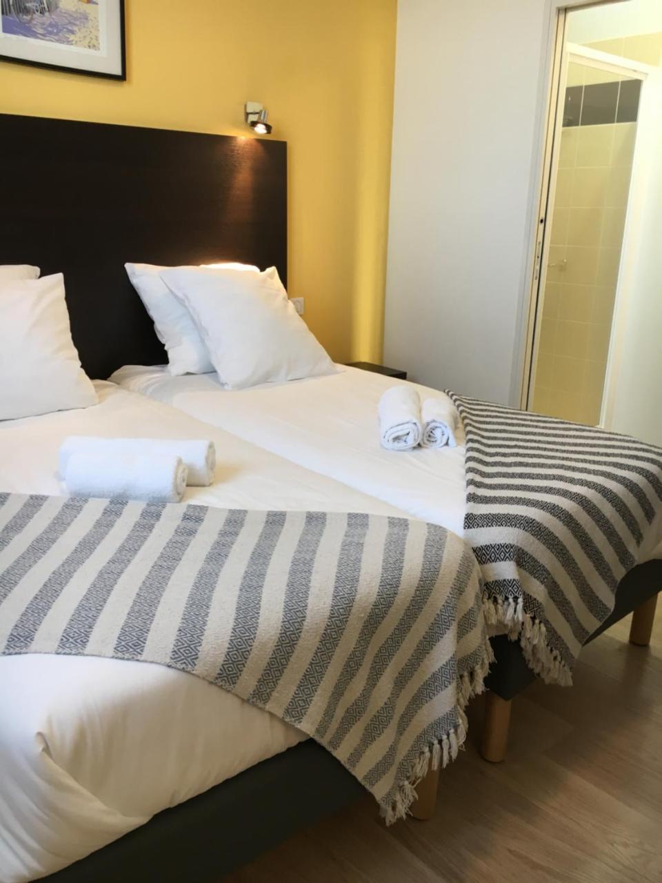 Les Bains Boyardville - Hotel Et Restaurant מראה חיצוני תמונה