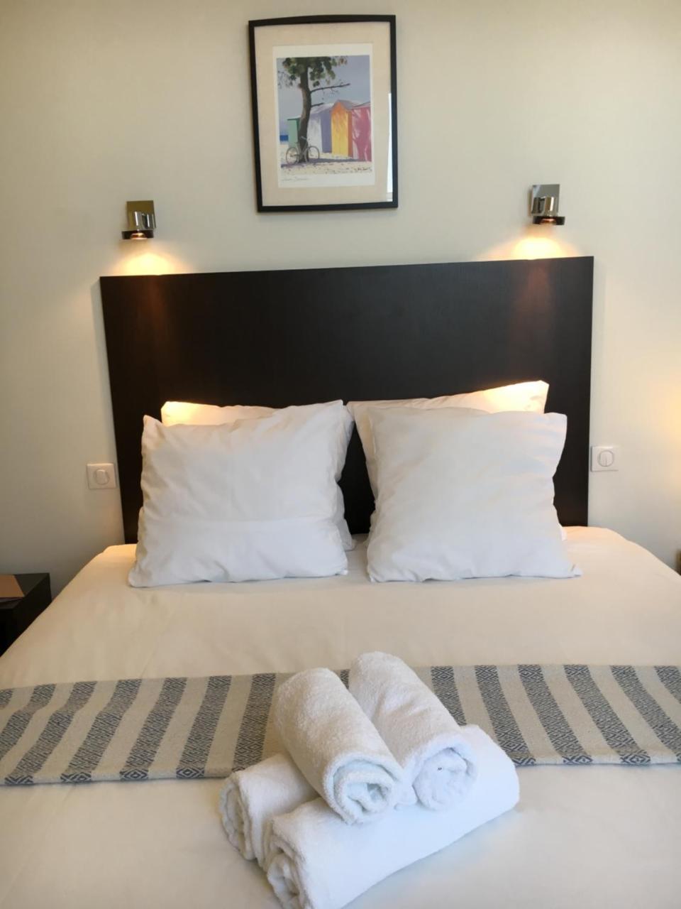 Les Bains Boyardville - Hotel Et Restaurant מראה חיצוני תמונה